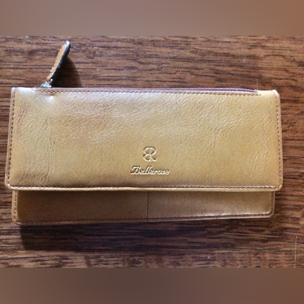 FREE with any $35 purchase!!
Bellerose Vintage Circa 1960’s Leather Wallet